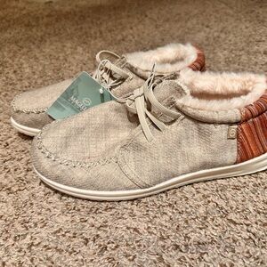 Magellan Outdoors Tan Slip-On Shoes with Soft Lining